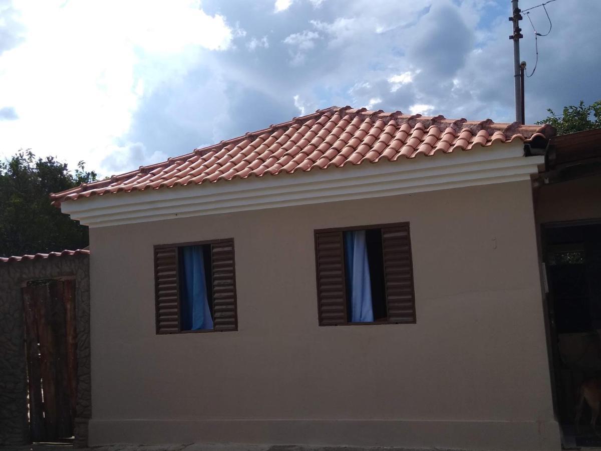 Casa Aconchegante No Distrito Sobradinho De Minas Сан-Томе-дас-Летрас Экстерьер фото